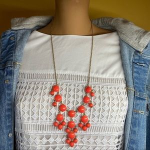 ✨5/$10✨ Coral pink pop necklace